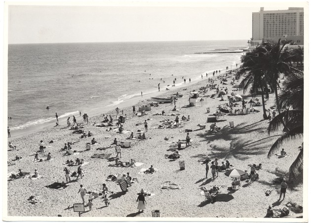 MIami Beach visitors on the beach