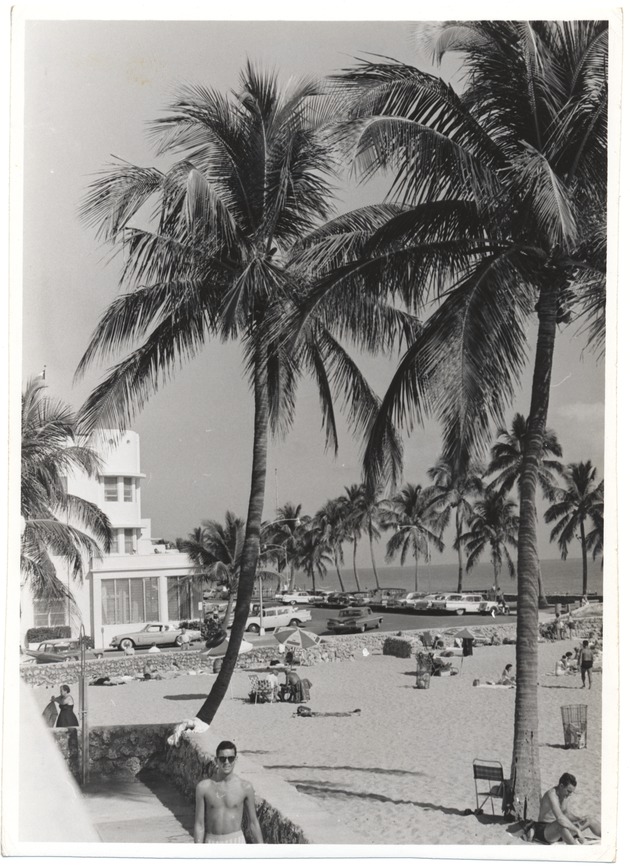 Lummus Park parking and beach