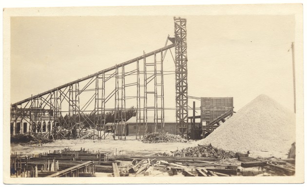 Construction at Flamingo Hotel site, 1920