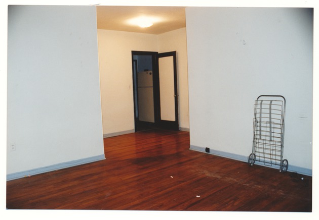 Florence Manor Apartments interior, Marseilles Drive