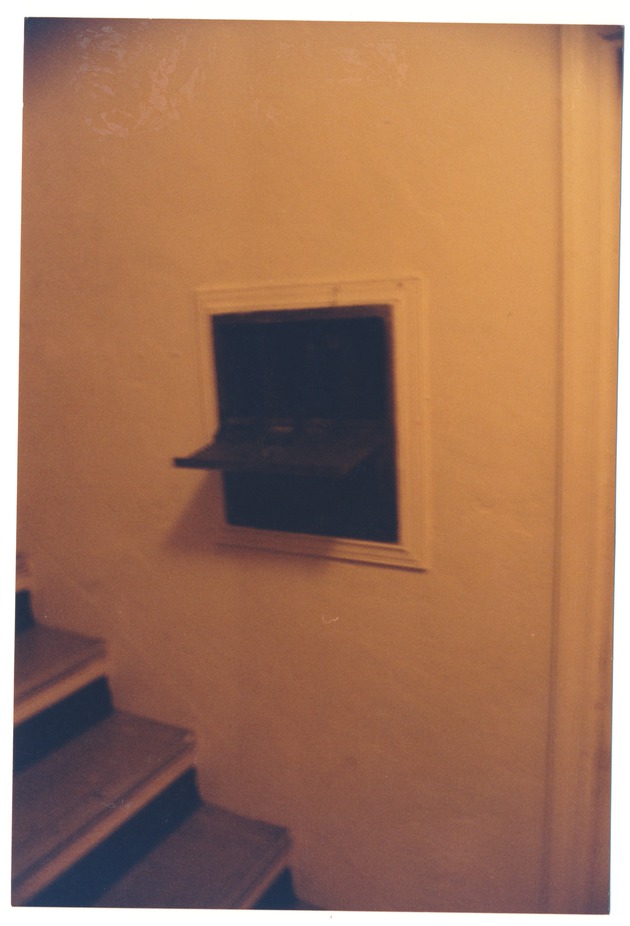 Florence Manor Apartments interior, Marseilles Drive