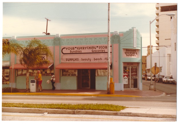 601 Washington Avenue storefront, 1990s