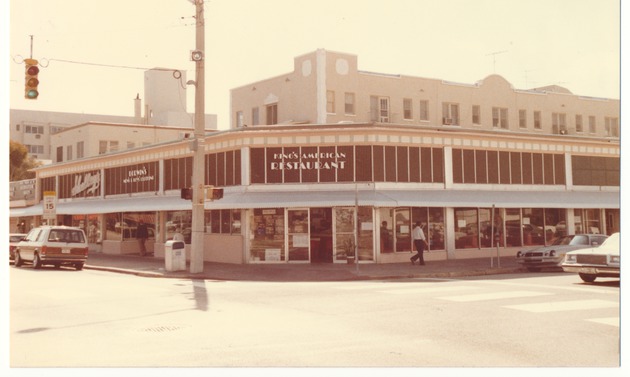 King's American Restaurant, 1990