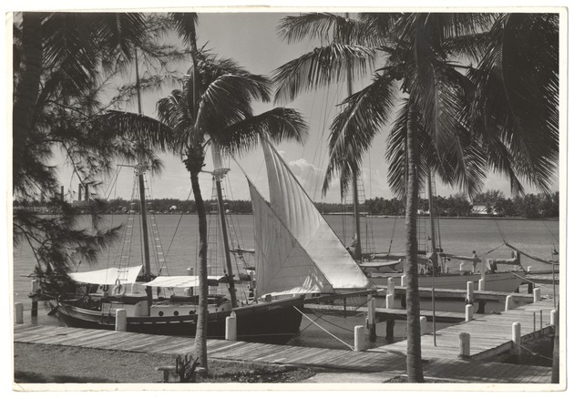 Boats at Fleetwood Hotel dock