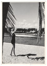 Arlene Leeds modeling bathing suit