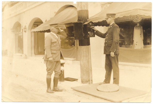 Miami Beach police, 1921 - Photograph, recto: [Miami Beach police, Officer L.A. Jones is on the left, 1921]