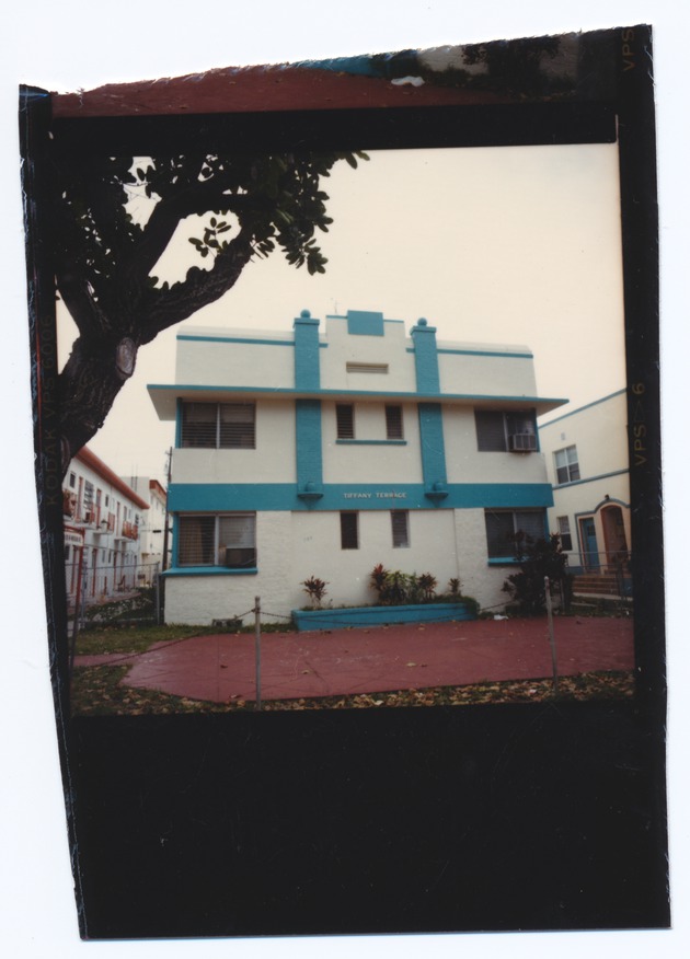 Miami Beach Art Deco apartment buildings - 