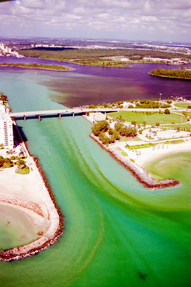 Entrance to Haulover Inlet