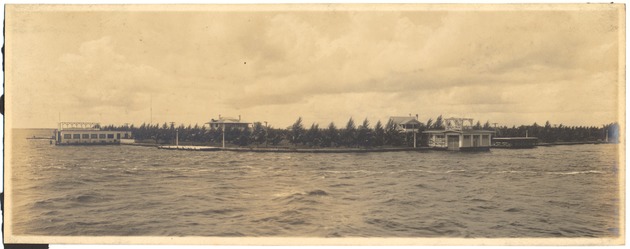 Alton Beach Embankment, Biscayne Bay, and Belle Isle - Photograph, recto: [Alton Beach Embankment and Biscayne Bay].