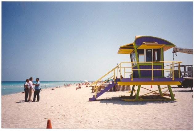 Miami Beach lifeguard stands and construction model - Photograph, recto: ["The Duck" lifeguard station]