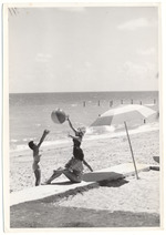 Syn Sinclair and two others - promotional modeling beach scene