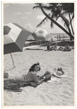 Syn Sinclair and two others - promotional modeling beach scene