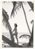Syn Sinclair  - promotional modeling beach scene