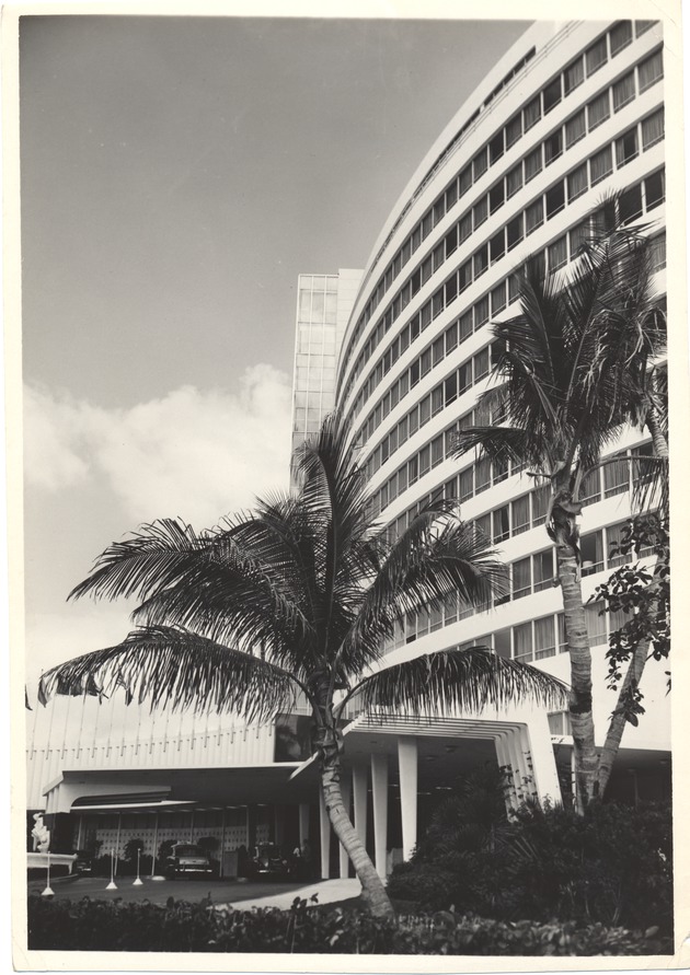 The Fontainebleau Hotel entrance