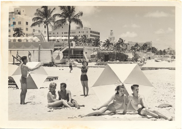 Twentieth Street, with the Seagull Hotel and Roney Plaza in the background - 