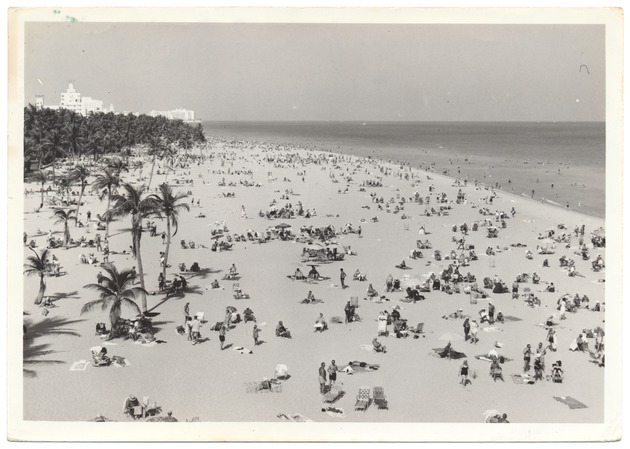Lummus Park beach crowded with beach goers - Recto Photograph