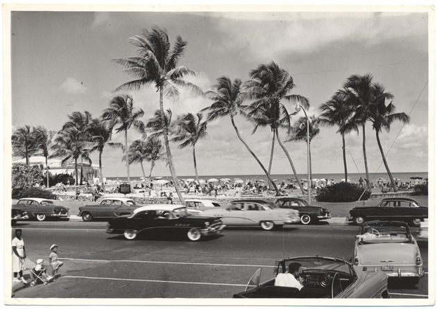 Cars on Ocean Drive with the beach in the background, February 1955 - 