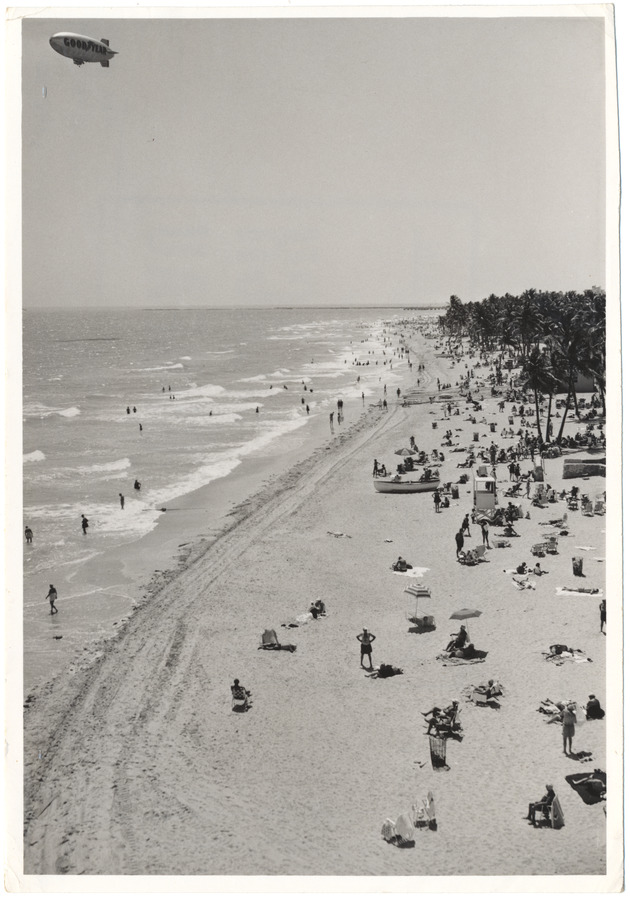 Lummus Park and the beach, April 1959 - 