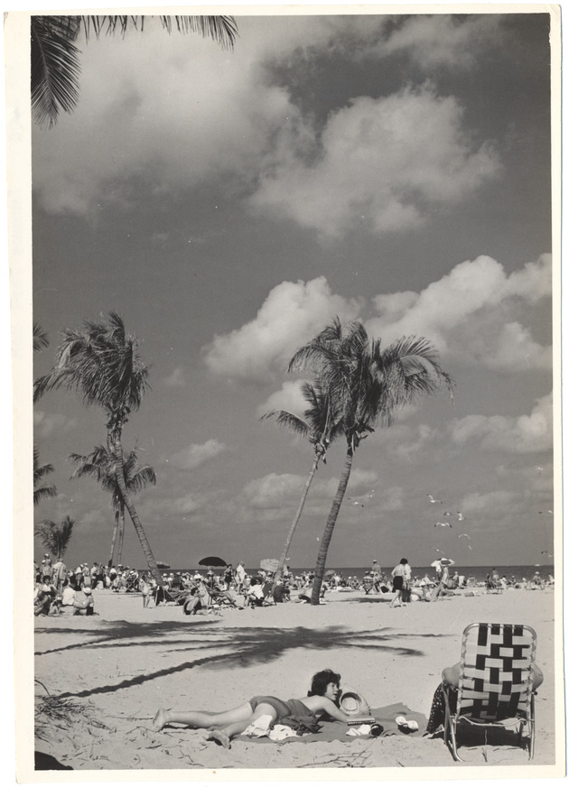 Lummus Park beach scene, February 23, 1958 - 