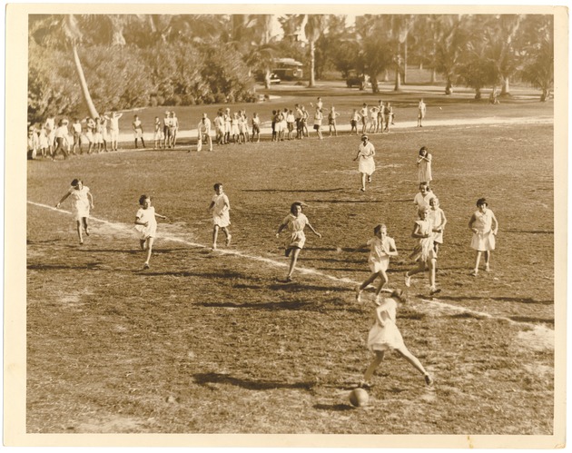 Flamingo Park activities - Photograph, recto: [Girls' soccer team at Flamingo Park, November 1931]