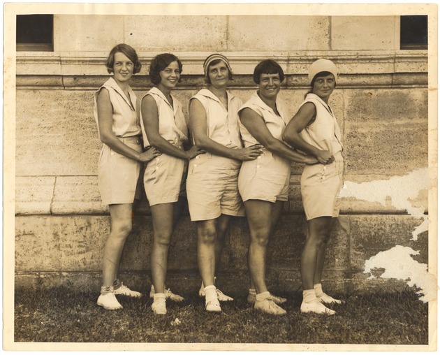 Women's volleyball teams playing at Flamingo Park, 1930-1932 - Photograph, recto: [The Flamingo Park volleyball team, called the "Wows," 1932]