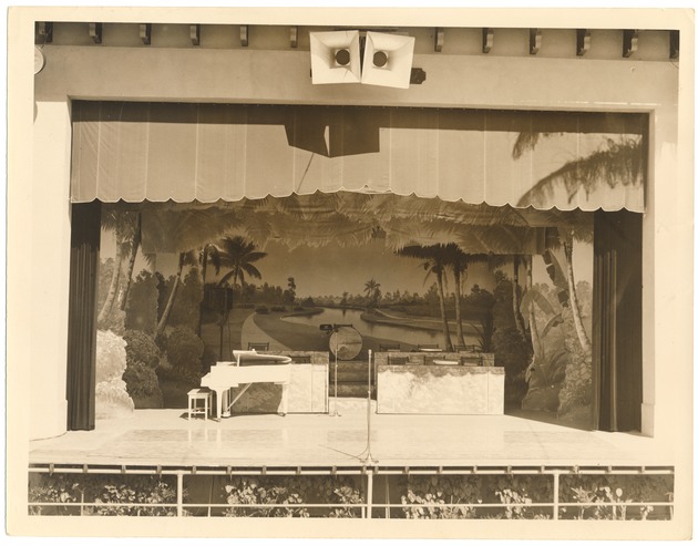 Theater at Flamingo Park, 1931-1932 - Photograph, recto: [Theater with props at Flamingo Park, 1930]