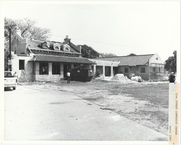 21st Street Community or Recreation Center during construction and remodeling in March of 1985 - 