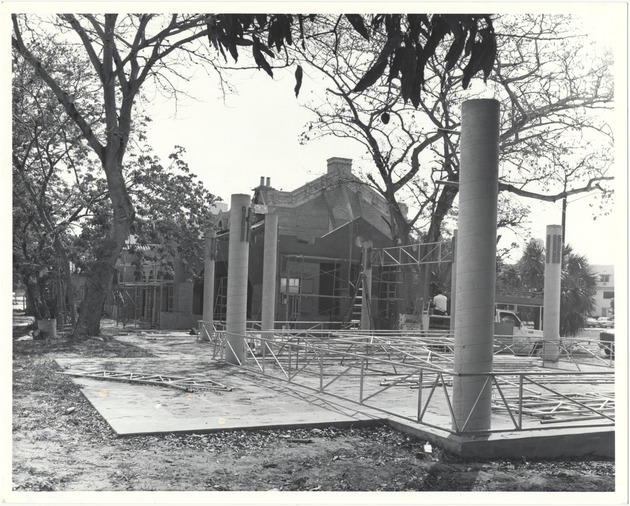 21st Street Community or Recreation Center during construction and remodeling in March of 1985 - 