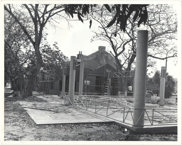 21st Street Community or Recreation Center during construction and remodeling in March of 1985 - 
