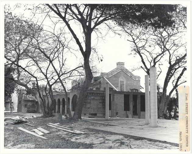 21st Street Community or Recreation Center during construction and remodeling in March of 1985 - 