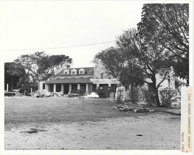 21st Street Community or Recreation Center during construction and remodeling in March of 1985 - 