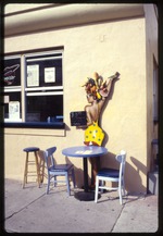 Eatery on Miami Beach sidewalk
