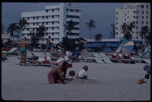 Children playing in the sand on Miami Beach