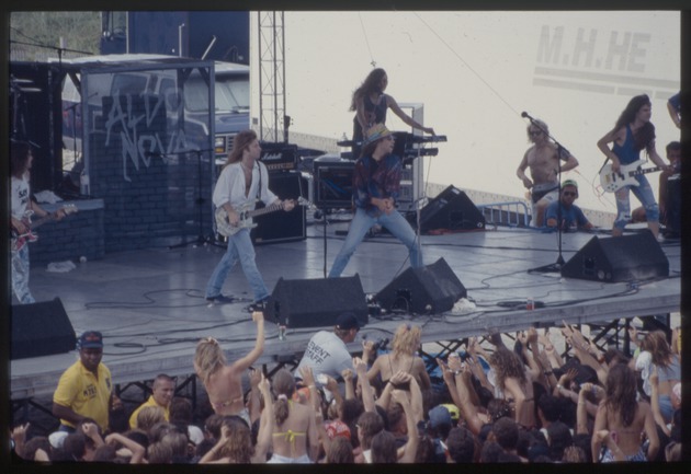 Guests at concert with Bon Jovi