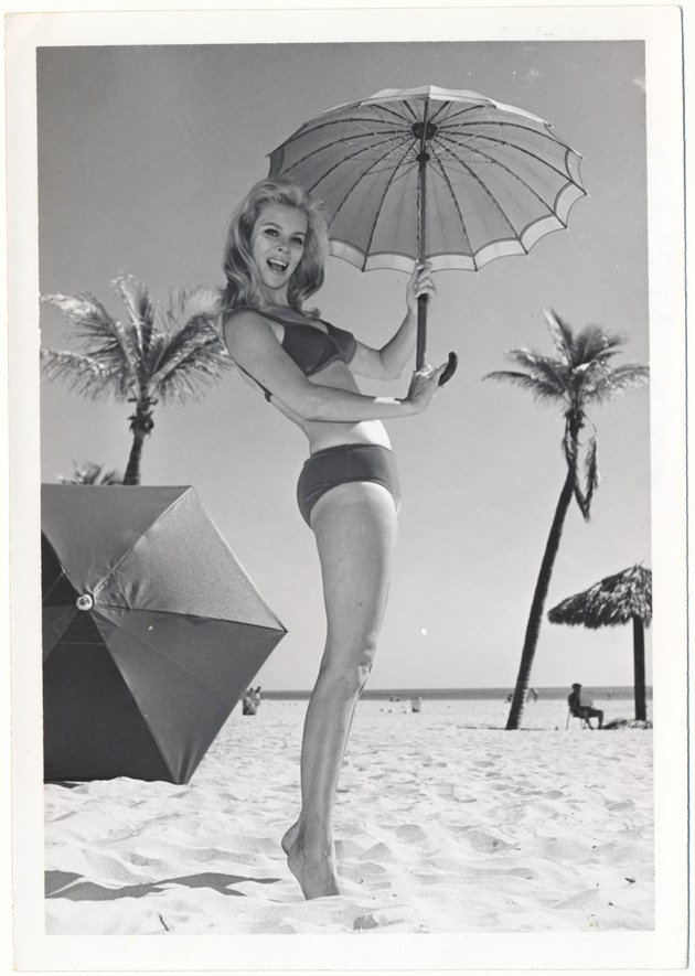 Cynthia Williams using a parasol - 