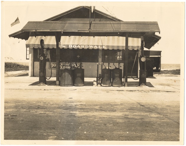 Collins Avenue, 1920s - Photograph, recto: [View of gas station and ice cream stand The Boardwalk, between 67th and 69th Streets and East Collins Ave, 1923]