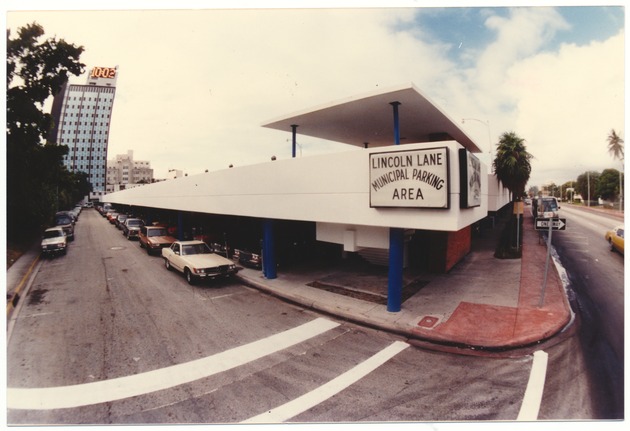 Lincoln Road Municipal Parking Area, 1997 - Photograph, recto: [View of Lincoln Lane Municipal Parking Area]