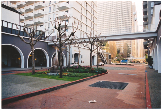 Unidentified street scene in San Francisco - 