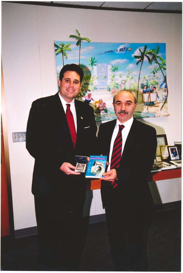 Mayor Dermer's Gift Exchange With Italian Mayor