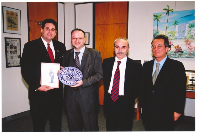 Mayor Dermer's Gift Exchange With Italian Mayor
