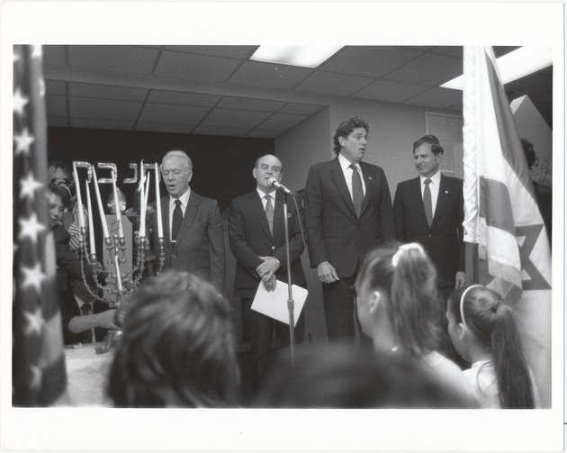 Temple Emanuel opening during the ribbon cutting ceremony with Commissioners, Mayor Alex Daoud and Rabbi Lehrman - 