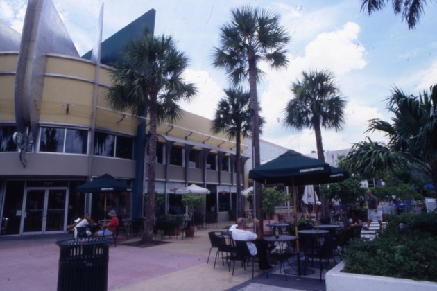 Starbucks Coffee on Lincoln Road
