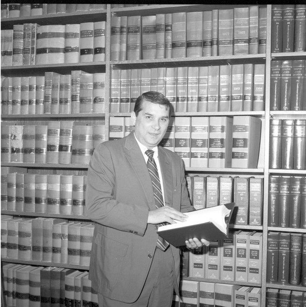 Arnold Werner and staff - Image 1