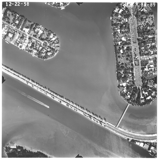 Aerial view of Star Island, Palm Island, and the MacArthur Causeway - Recto Photograph
