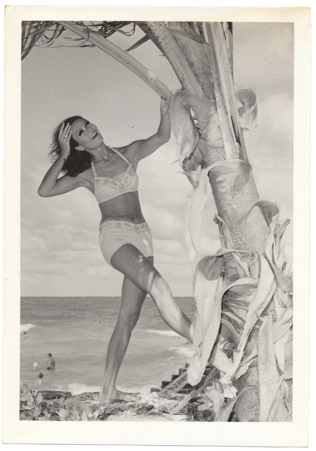 Mary Lou MacDonald - beach modeling scene - Recto Photograph