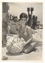 [1960] Tina Zerwal - beach modeling scene