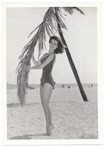 Helen Grossman - beach modeling scene