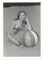 Dorothy Rawlings - beach modeling scene