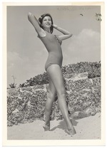 Anna Topper - beach modeling scene