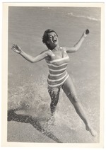 [1960] Bobbie Shaw - beach modeling scene